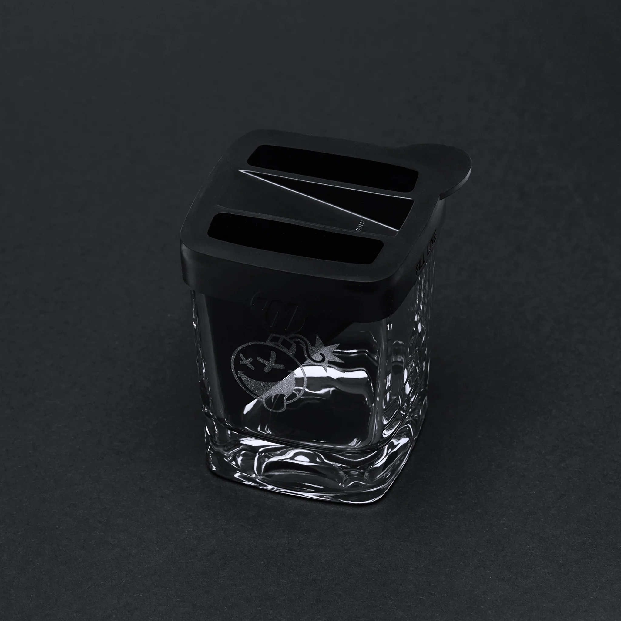 Black Friday 2023 Bettinardi Corcksicle Poison Eyes Betti Bomb Whiskey Wedge Glass - Image 5